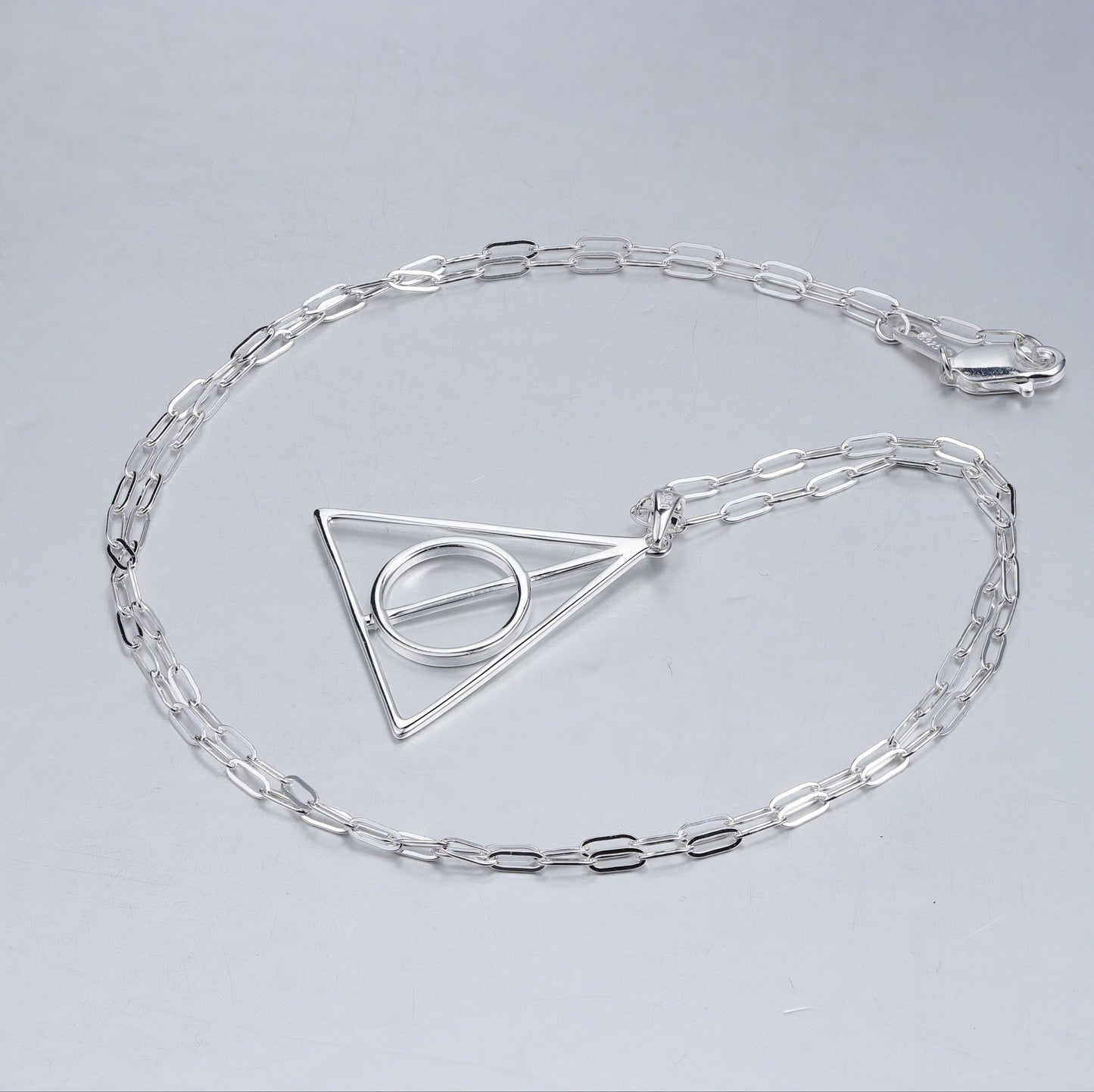 Cadena de Plata Arcana